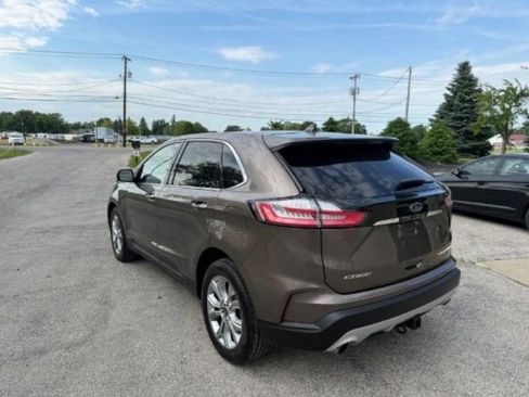Used 2019 Ford Edge Titanium w/ Cold Weather Package AWD/4WD image 9