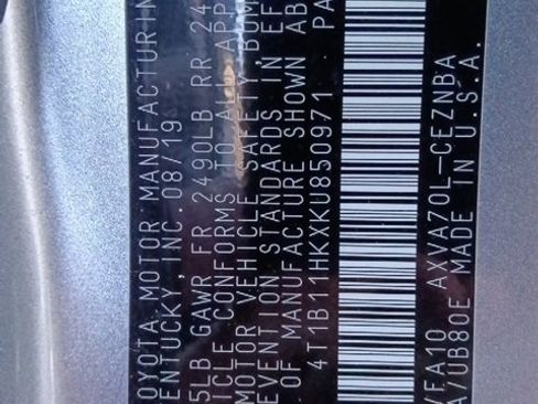 Used 2019 Toyota Camry L image 34