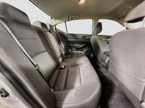 Used 2023 Nissan Altima 2.5 SV FWD image 27