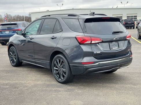 Used 2023 Chevrolet Equinox RS image 4