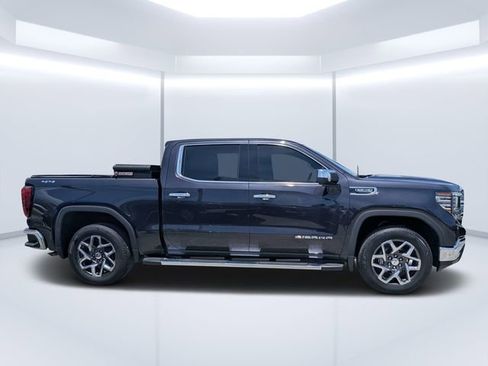 Used 2024 GMC Sierra 1500 SLT w/ SLT Premium Plus Package AWD/4WD image 2