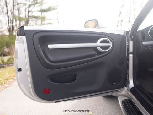 Used 2005 Chevrolet SSR w/ Preferred Equipment Group image 32