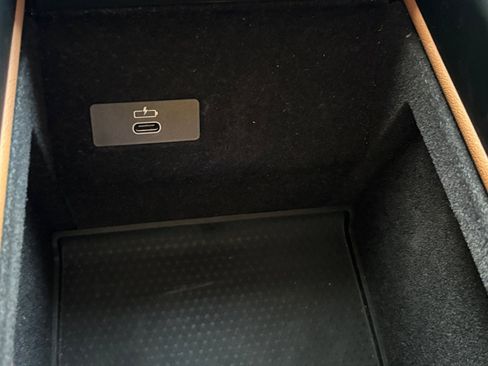 Used 2024 BMW X7 xDrive40i w/ Executive Package image 34