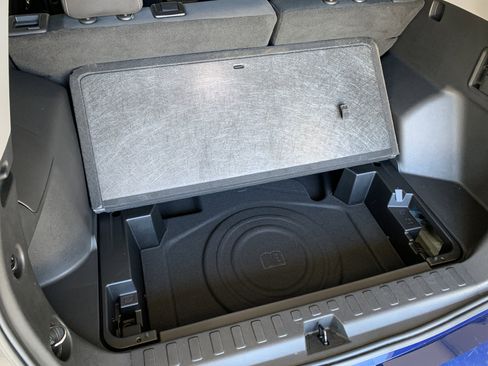 Used 2022 GMC Terrain SLE w/ Driver Convenience Package image 45