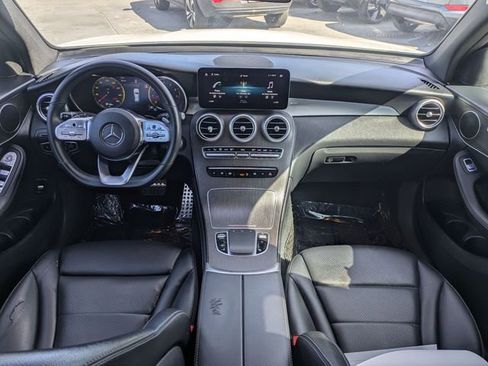 Used 2020 Mercedes-Benz GLC 300 4MATIC image 25