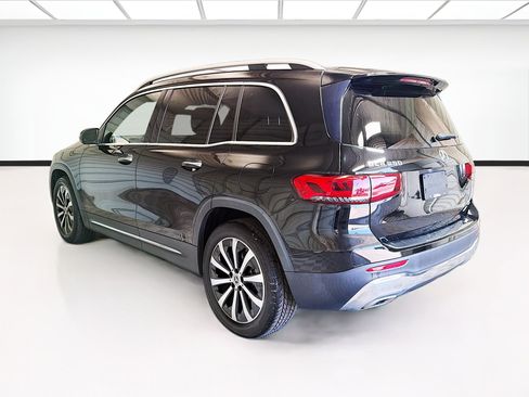 Used 2022 Mercedes-Benz GLB 250 w/ Premium Package Lite image 6