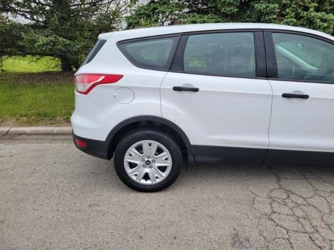 Used 2016 Ford Escape S FWD image 22