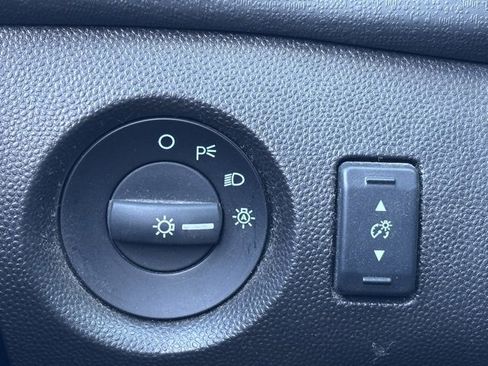 Used 2014 Ford Fiesta SE w/ Comfort Package image 16