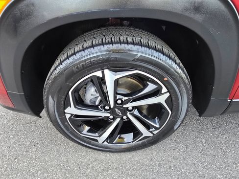 Used 2023 Chevrolet TrailBlazer RS w/ Convenience Package AWD/4WD image 21