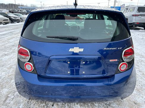 Used 2014 Chevrolet Sonic LT w/ Fun and Sun Package image 6