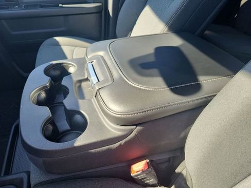 Used 2024 RAM 2500 Tradesman w/ Chrome Appearance Group image 21