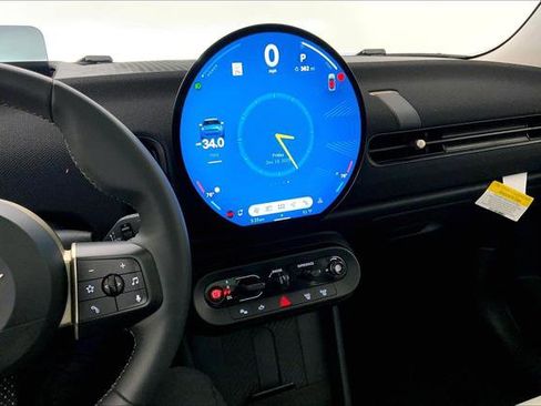 Certified 2025 MINI Cooper S image 5