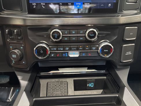 Used 2024 Ford F250 Lariat image 44