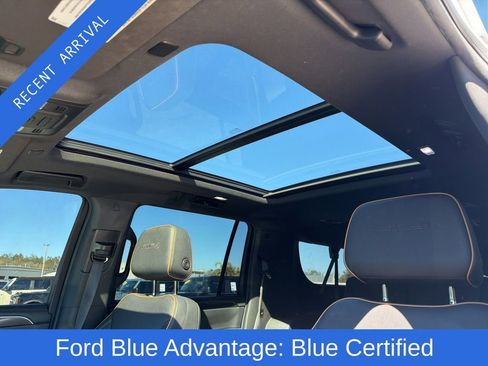 Used 2023 GMC Yukon XL AT4 w/ AT4 Premium Package image 18