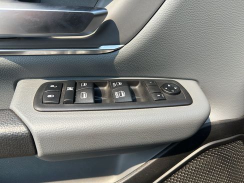Used 2019 RAM 1500 Big Horn AWD/4WD image 16