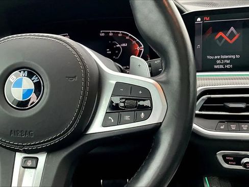 Used 2022 BMW X5 xDrive40i w/ M Sport Package AWD/4WD image 12