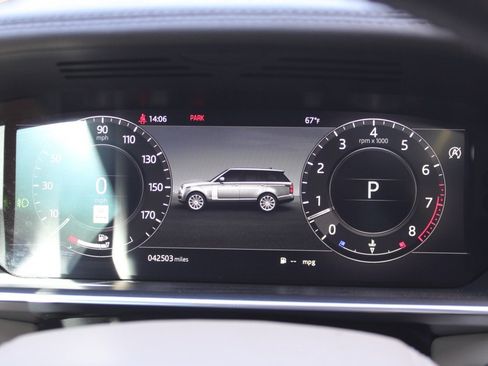 Used 2022 Land Rover Range Rover P525 Westminster Edition image 18