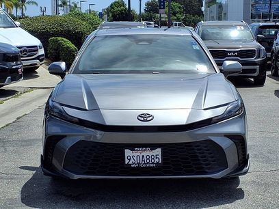 Used 2025 Toyota Camry SE w/ Convenience Package