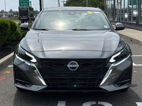 Certified 2025 Nissan Altima 2.5 SV w/ SV Premium Package FWD image 3