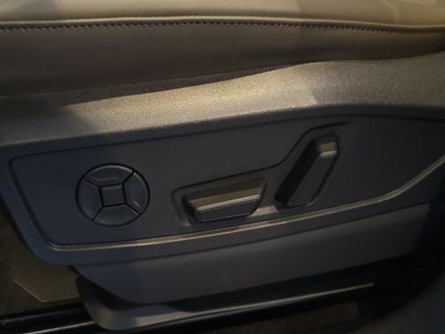 New 2025 Audi Q5 Premium Plus AWD/4WD image 17