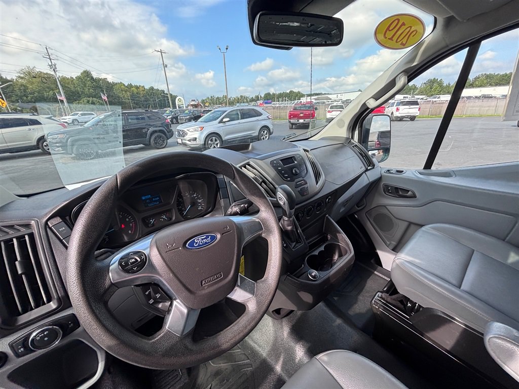 Used 2019 Ford Transit 250 130 Low Roof RWD image 12