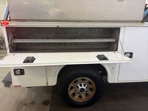 Used 2018 GMC Sierra 3500 4x4 Double Cab w/ Snow Plow Prep Package image 32