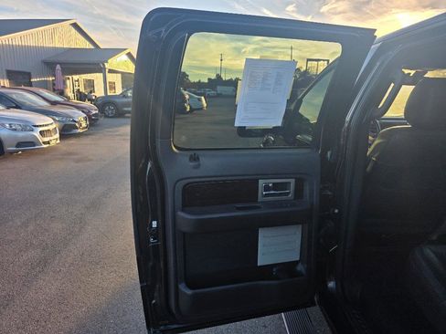 Used 2014 Ford F150 Platinum w/ Max Trailer Tow Package image 8