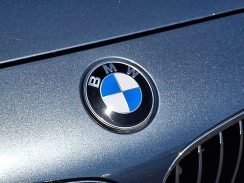 Used 2011 BMW 535i xDrive AWD/4WD image 10