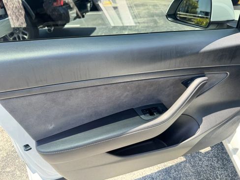 Used 2021 Tesla Model 3 Standard Range Plus RWD image 25