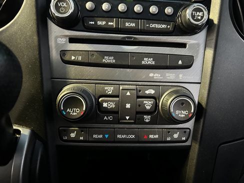 Used 2013 Honda Pilot Touring image 26