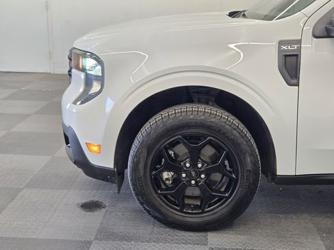 Certified 2025 Ford Maverick XLT w/ XLT Luxury Package image 8