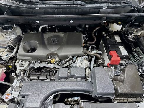 Used 2024 Toyota RAV4 LE image 9