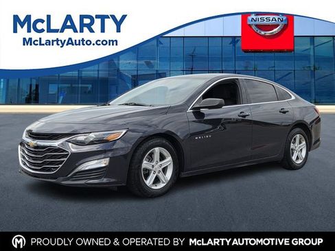 Used 2022 Chevrolet Malibu LS w/ LPO, Floor Liner Package FWD image 1