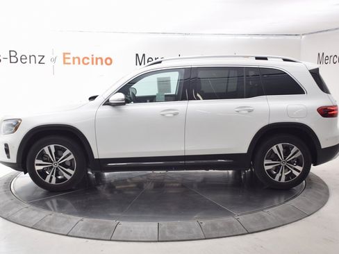 Certified 2025 Mercedes-Benz GLB 250 image 3