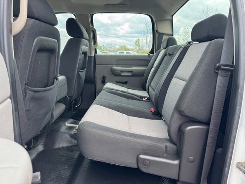 Used 2008 Chevrolet Silverado 3500 W/T AWD/4WD image 16