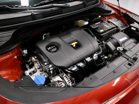 Used 2023 Kia Soul LX w/ LX Technology Package image 17