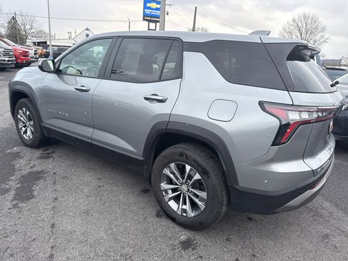 Used 2025 Chevrolet Equinox LT image 6
