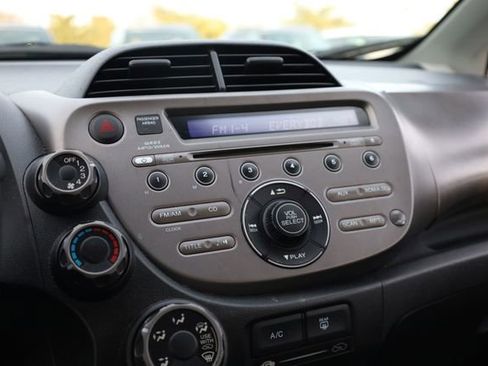 Used 2009 Honda Fit Sport image 19