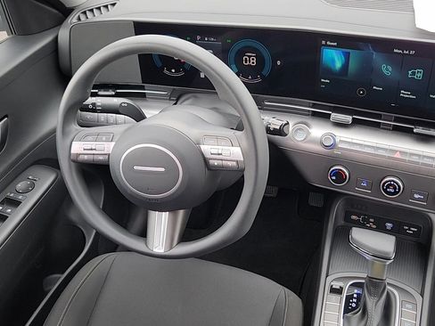 Used 2026 Hyundai Kona SE AWD/4WD image 5