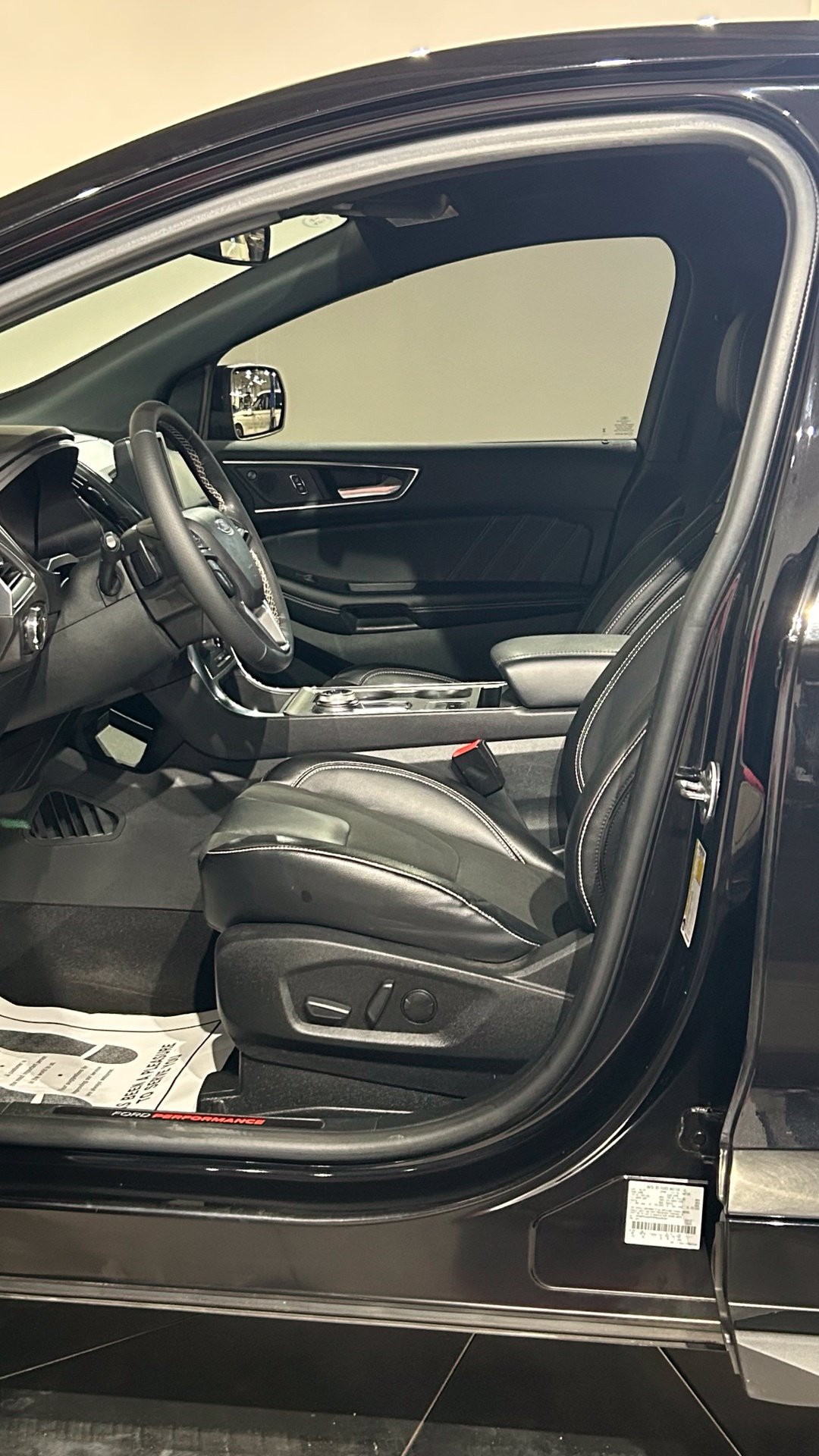 Used 2023 Ford Edge ST AWD/4WD image 41