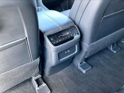 Certified 2025 INFINITI QX60 Luxe w/ Black Edition image 35