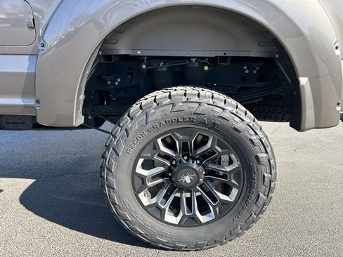 Used 2020 Ford F250 Lariat w/ Lariat Ultimate Package image 25