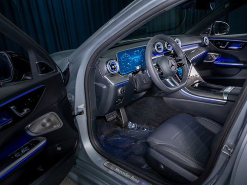 Certified 2025 Mercedes-Benz C 300 Sedan image 10