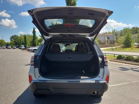 Certified 2025 Subaru Forester Touring AWD/4WD image 14