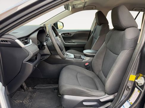 Used 2019 Toyota RAV4 LE w/ All Weather Liner Package image 14