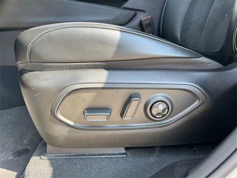 Used 2022 Jeep Grand Cherokee Altitude image 9