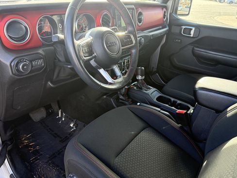 Used 2019 Jeep Wrangler Unlimited Rubicon image 10