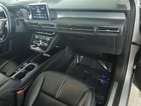 Used 2020 Lincoln Corsair FWD w/ Equipment Group 101A image 19