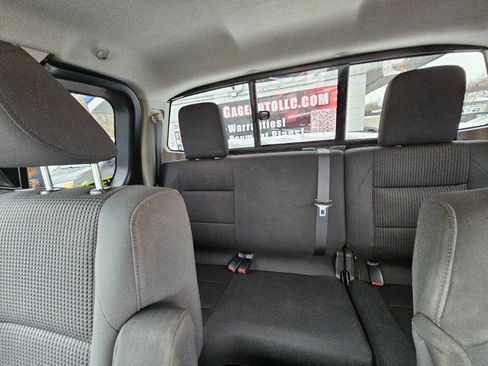 Used 2013 Nissan Titan SV w/ SV Value Truck Pkg image 18