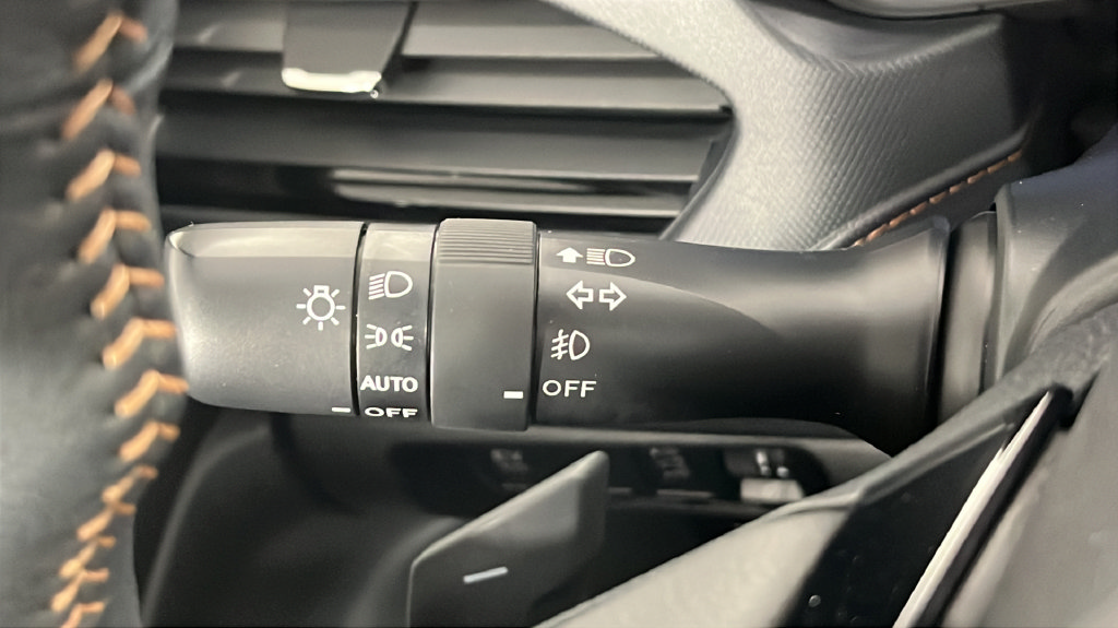 Used 2025 Subaru Forester Touring AWD/4WD image 28